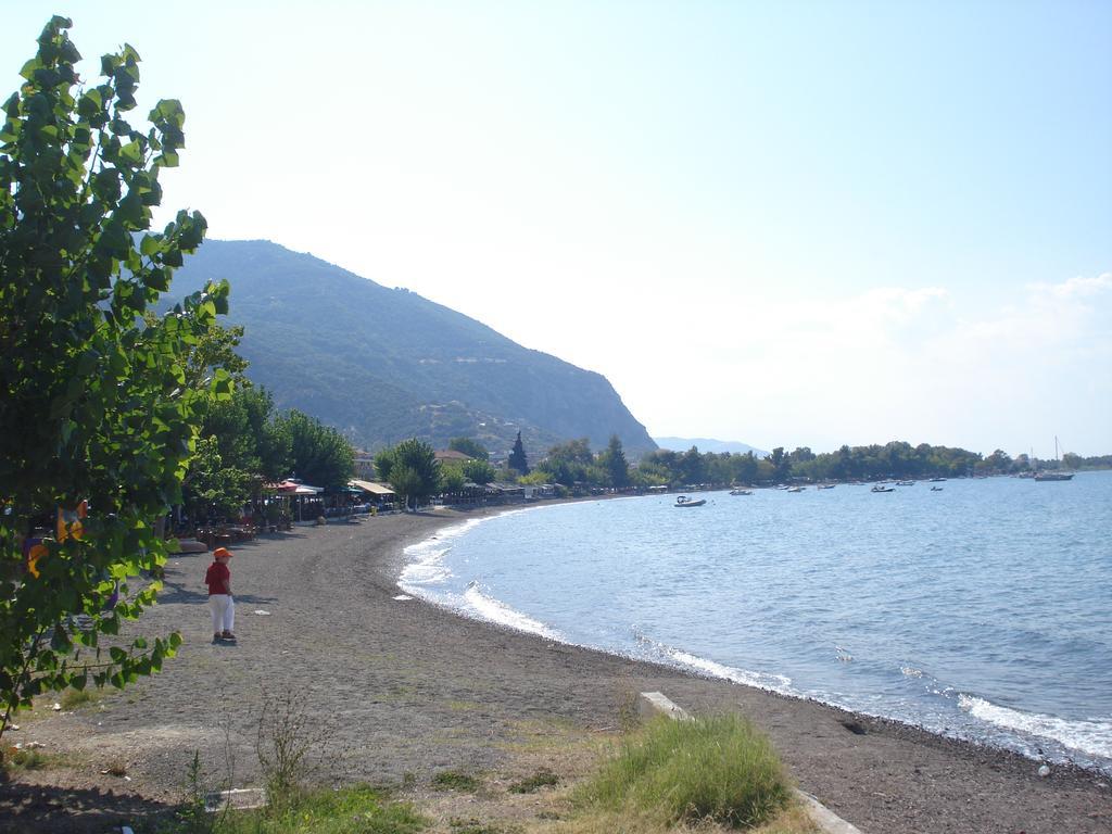 Hotel Kypreos Kamena Vourla Exterior foto